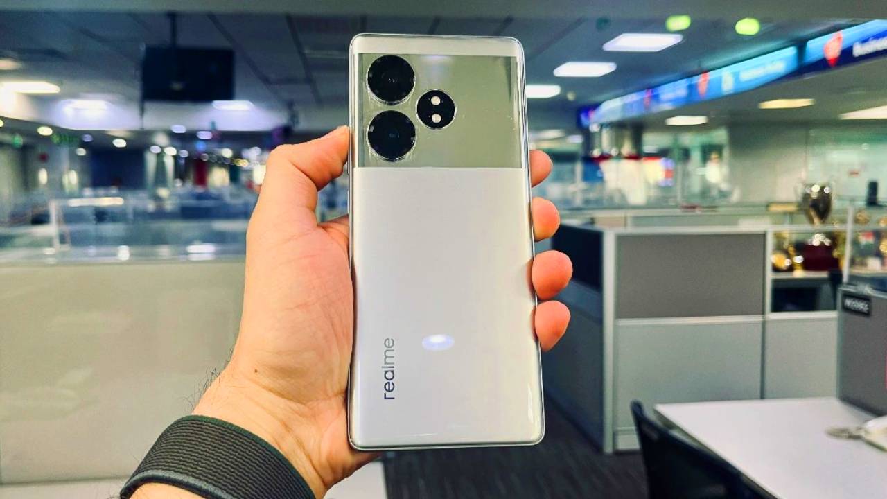 Realme GT 6T smartphone