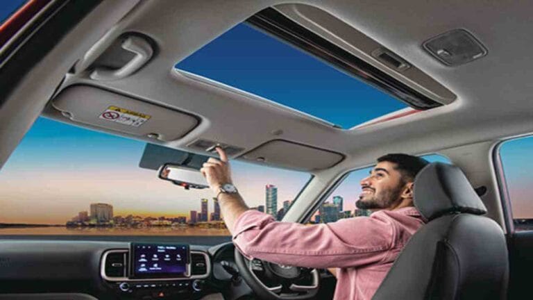 Hyundai Venue Car Raksha Bandhan Discount August 2025