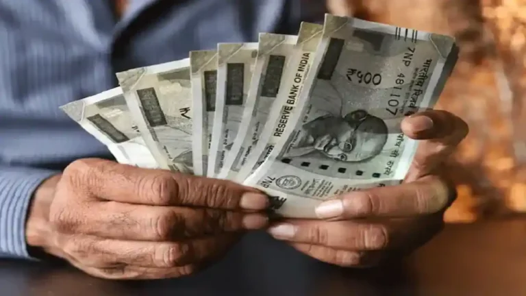 मे २०२६ सर्वोत्तम FD व्याजदर — Small Finance Bank ८.१%, SBI ६.६%, HDFC ६.५% तुलनात्मक तक्ता
